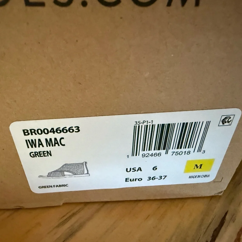 Born Olive Woven Sandals - Picture 7 of 9